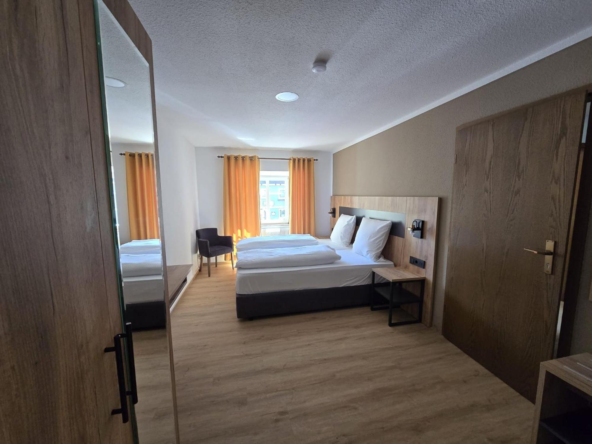 Landgasthof Kreuz Mit Gaestehaus Immendingen Εξωτερικό φωτογραφία