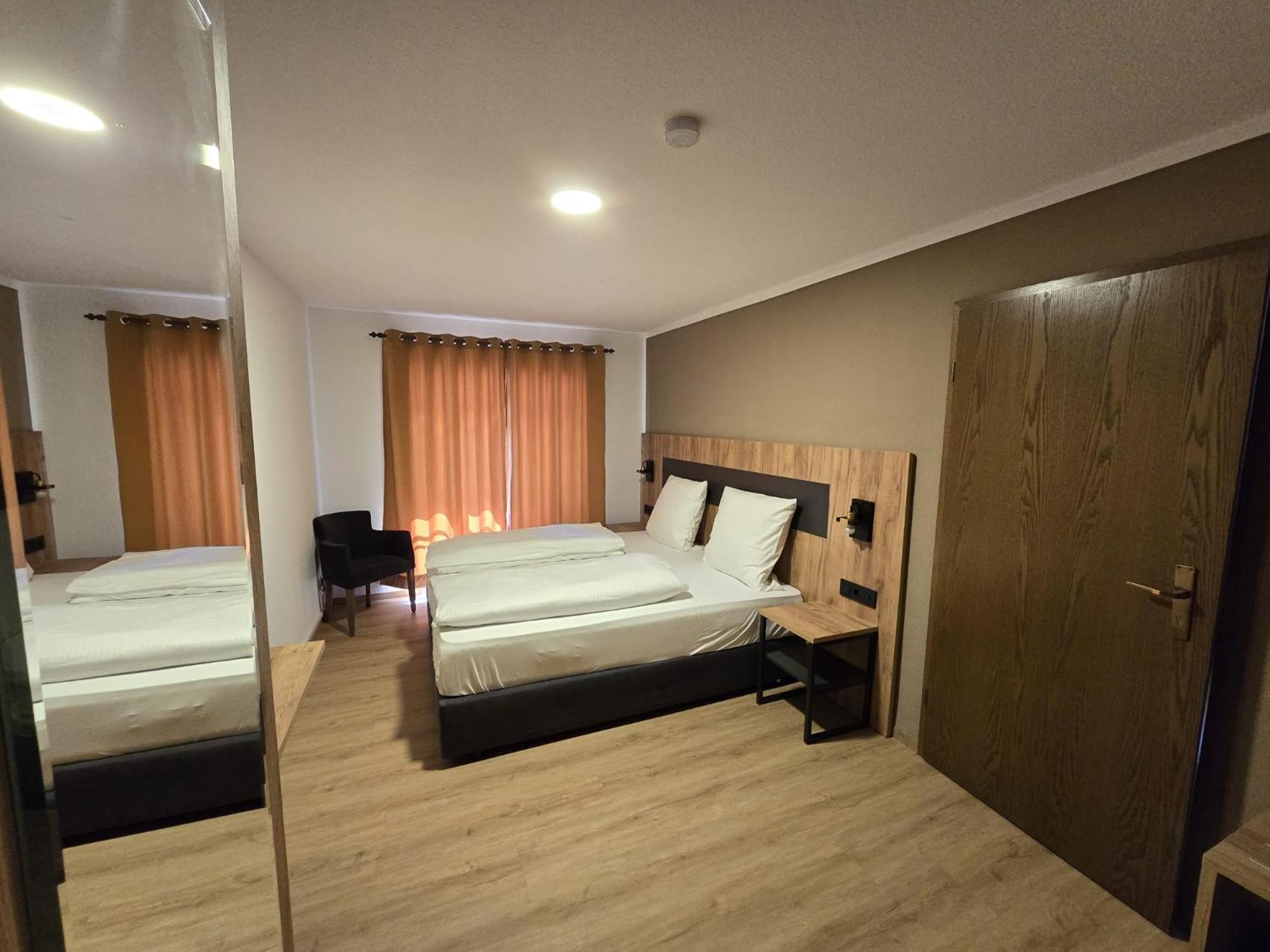 Landgasthof Kreuz Mit Gaestehaus Immendingen Εξωτερικό φωτογραφία